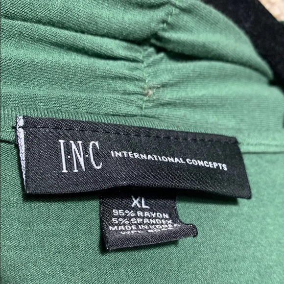 Olive Women’s Short Sleeve Blouse - Picture 3 of 3